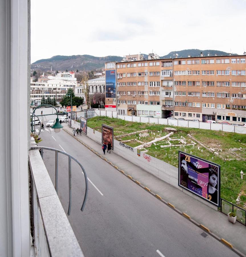 Studio Apartment Theatre View サラエヴォ エクステリア 写真